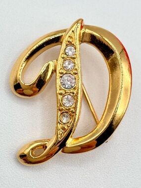 Vintage Avon D Initial Letter Rhinestone Brooch Gold Tone Signed Scatter Pin 90s